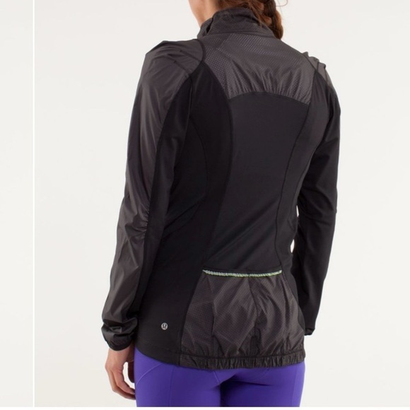 Lululemon Presta Asymmetric Zipper Packable Shirket Running Jacket Size 6 - Picture 3 of 13